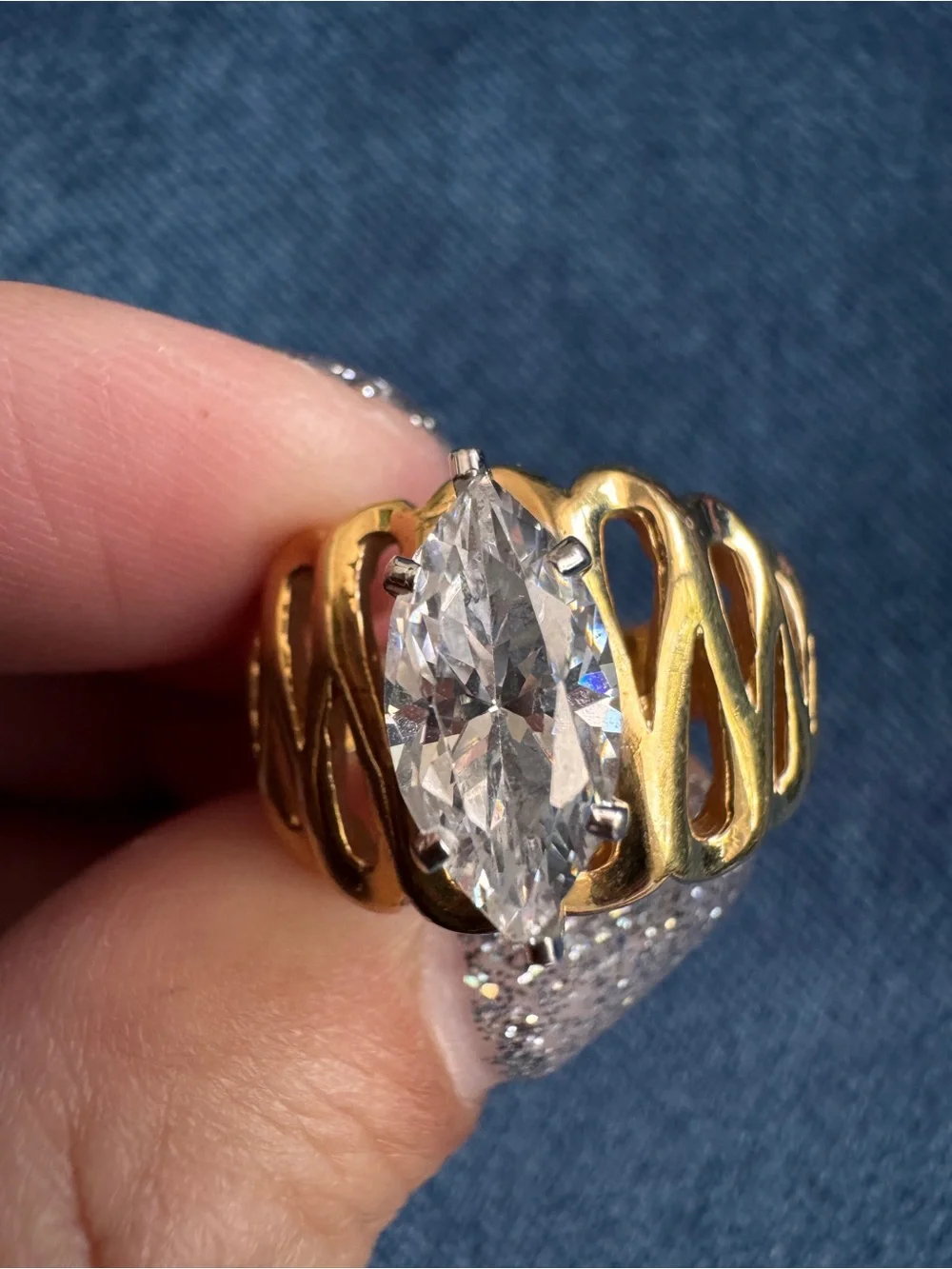 Stunning 18k GF Cocktail Ring size 9